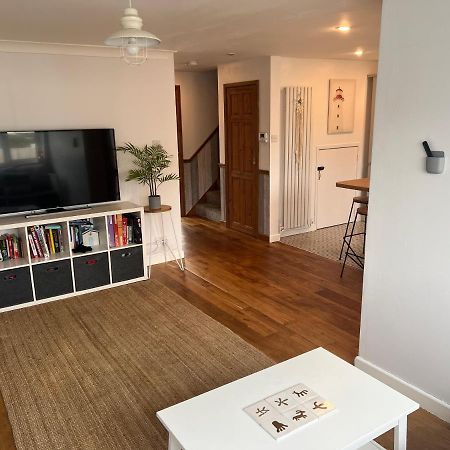 1Min Walk To Beach- Happy Waves- Family Home Camber Bagian luar foto