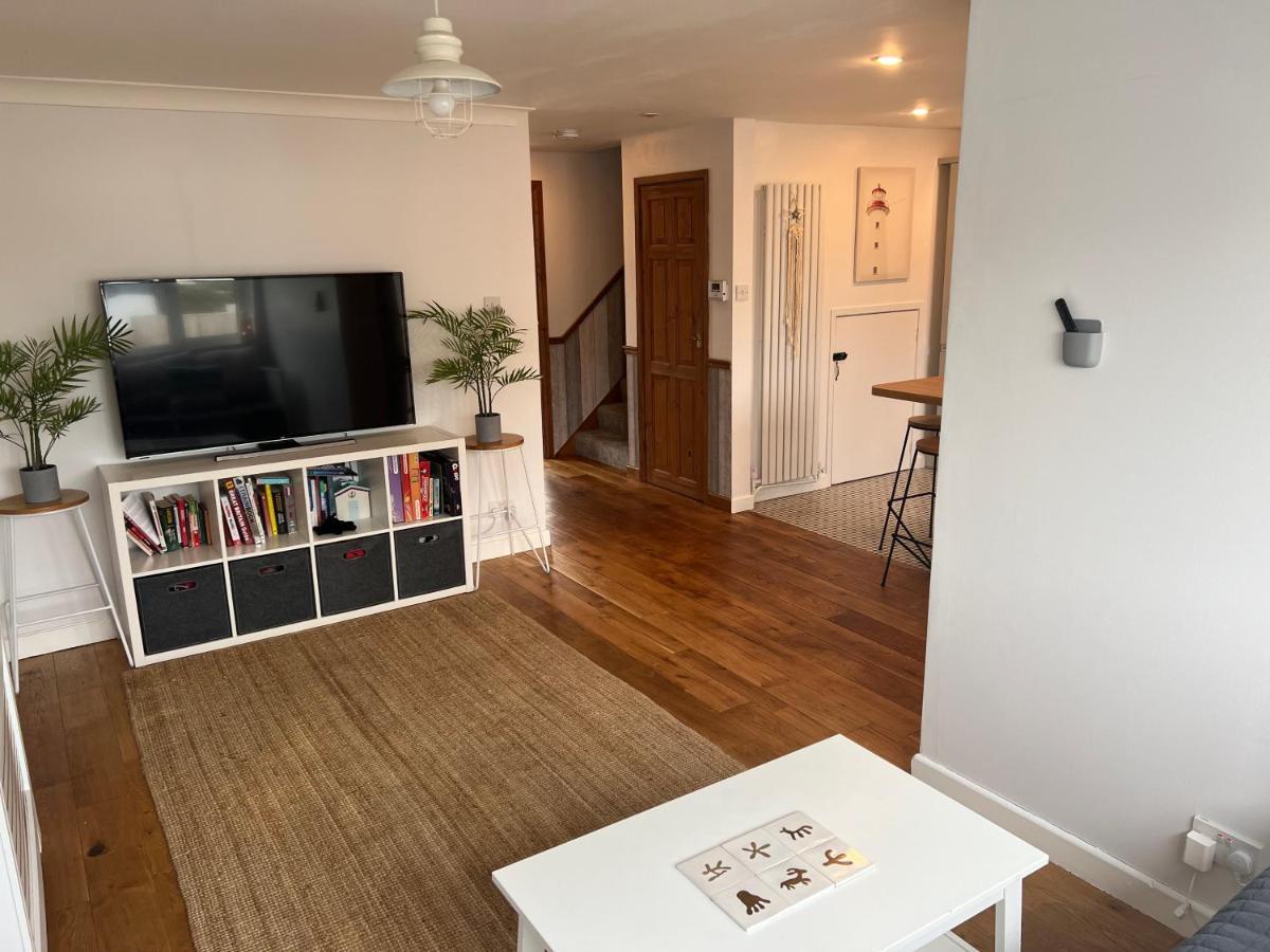 1Min Walk To Beach- Happy Waves- Family Home Camber Bagian luar foto