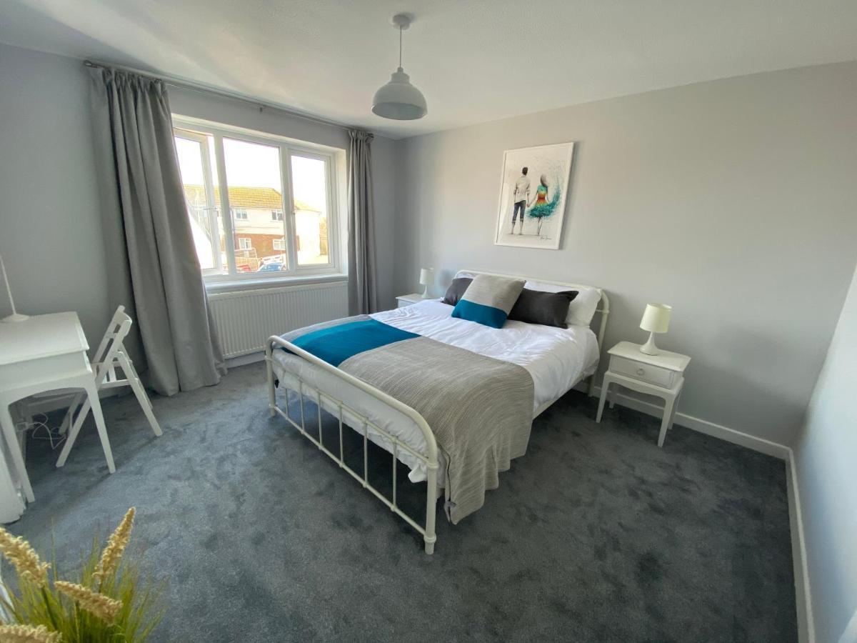1Min Walk To Beach- Happy Waves- Family Home Camber Bagian luar foto