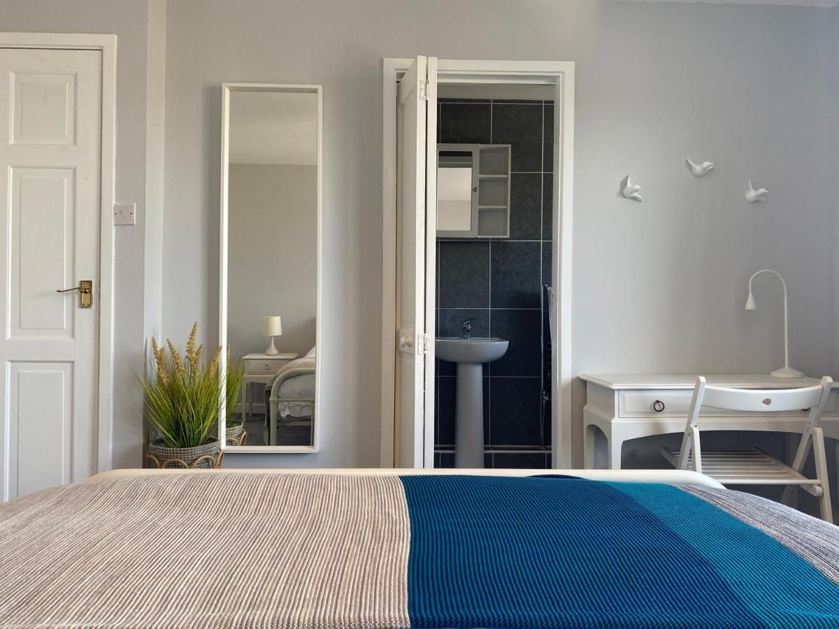 1Min Walk To Beach- Happy Waves- Family Home Camber Bagian luar foto